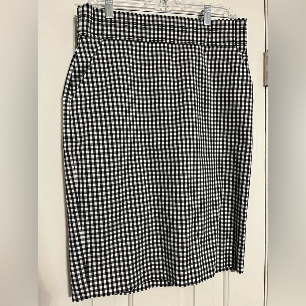 Ann Taylor Gingham pencil skirt NWT